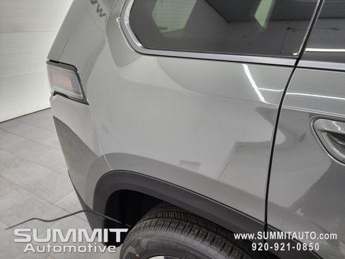 New 2026 Jeep Cherokee Limited AWD/4WD image 26