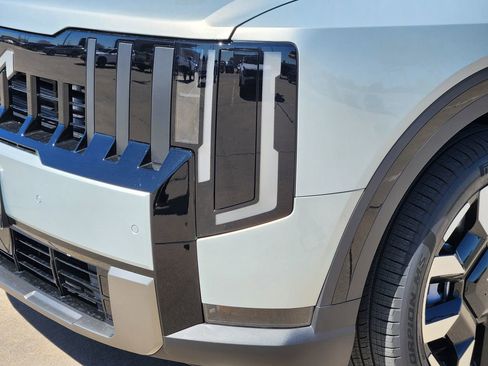 New 2027 Kia Telluride S image 6
