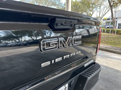 Used 2023 GMC Sierra 1500 Elevation w/ LPO, Elevation Black Package image 18
