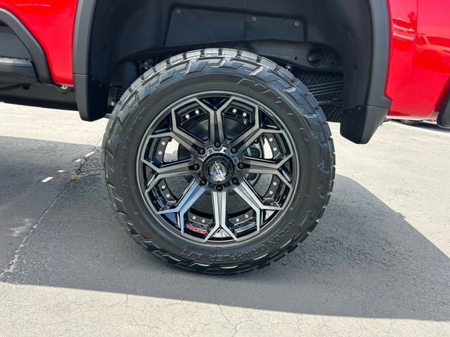 New 2025 Chevrolet Silverado 2500 Custom w/ Custom Value Package AWD/4WD image 5