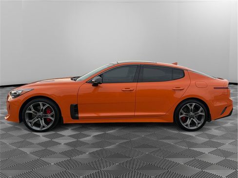 Used 2019 Kia Stinger GTS AWD/4WD image 2