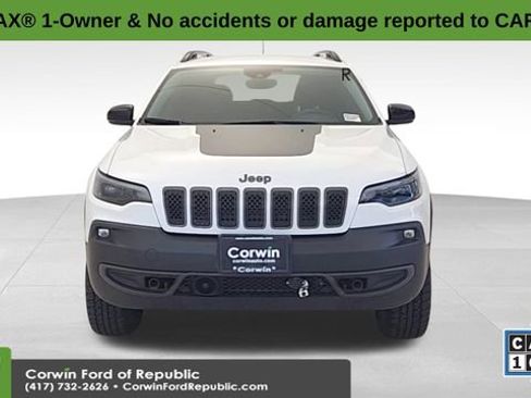 Used 2022 Jeep Cherokee Trailhawk w/ Trailer Tow Group AWD/4WD image 2