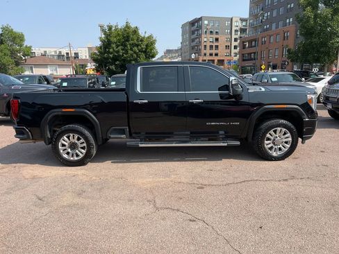 Used 2022 GMC Sierra 2500 Denali w/ Denali Ultimate Package image 2