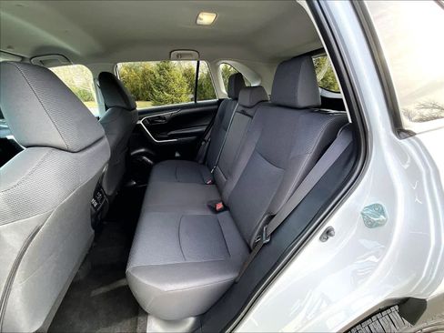 Used 2024 Toyota RAV4 LE image 15