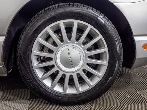 Used 2004 Ford Thunderbird RWD image 39