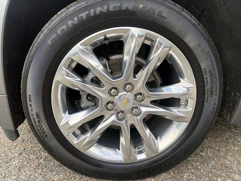 Used 2021 Chevrolet Traverse High Country w/ LPO, Floor Liner Package AWD/4WD image 11