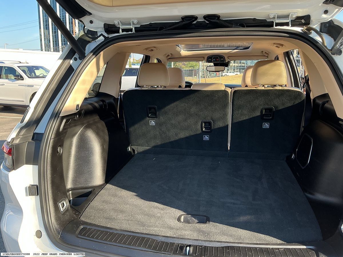 Used 2022 Jeep Grand Cherokee Limited RWD image 8