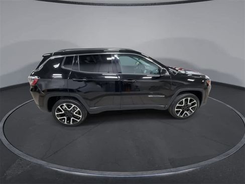 Used 2021 Jeep Compass Limited w/ Elite Exterior Group image 9