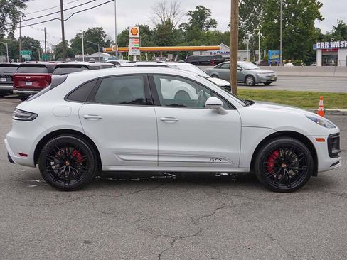Used 2024 Porsche Macan GTS image 19