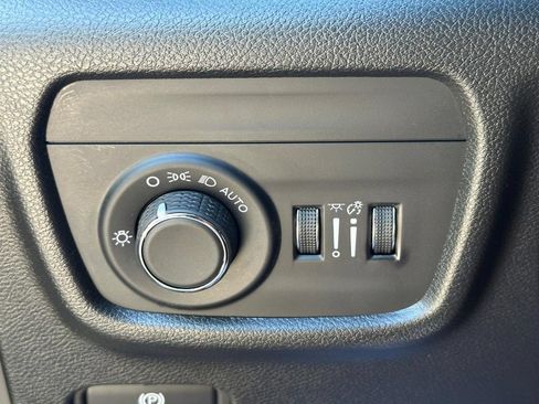 Used 2024 Jeep Grand Cherokee L Altitude AWD/4WD image 26