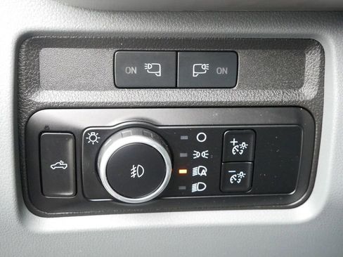 Certified 2023 Ford F250 XLT w/ FX4 Off-Road Package image 21