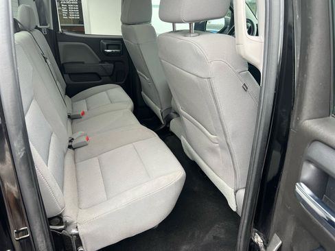 Used 2018 Chevrolet Silverado 1500 Custom w/ Custom Convenience Package AWD/4WD image 11