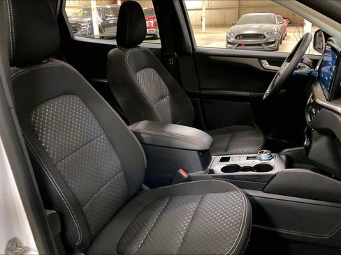 Certified 2023 Ford Escape Active w/ Tech Pack #2 image 7