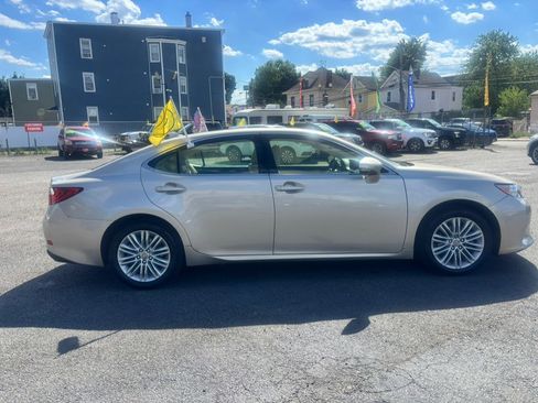 Used 2015 Lexus ES 350 F Sport w/ Luxury Package FWD image 5