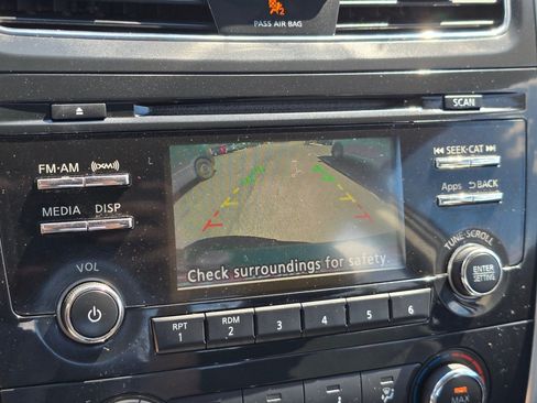 Used 2015 Nissan Altima 2.5 S w/ Power Driver Seat Package FWD image 12