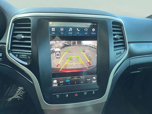 Used 2017 Jeep Grand Cherokee Limited AWD/4WD image 33