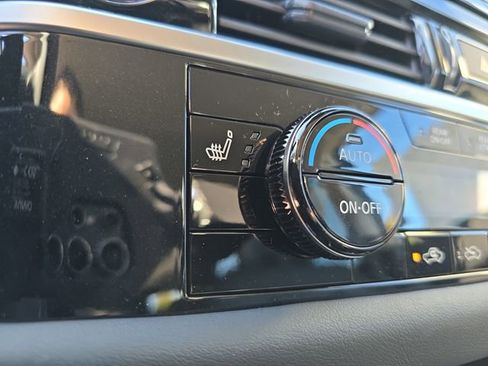 New 2025 Nissan Pathfinder SL image 28