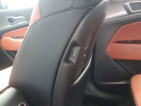 New 2025 Kia Sportage SX Prestige AWD/4WD image 16