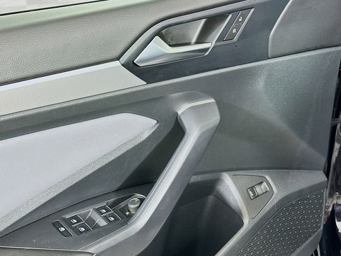 Used 2025 Volkswagen Jetta SE image 15