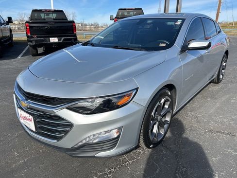 Used 2022 Chevrolet Malibu LT image 9
