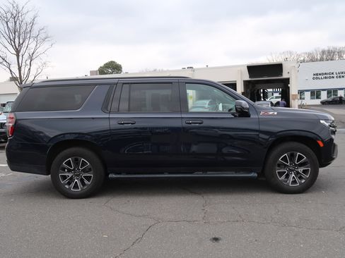 Used 2021 Chevrolet Suburban Z71 w/ Z71 Signature Package image 22
