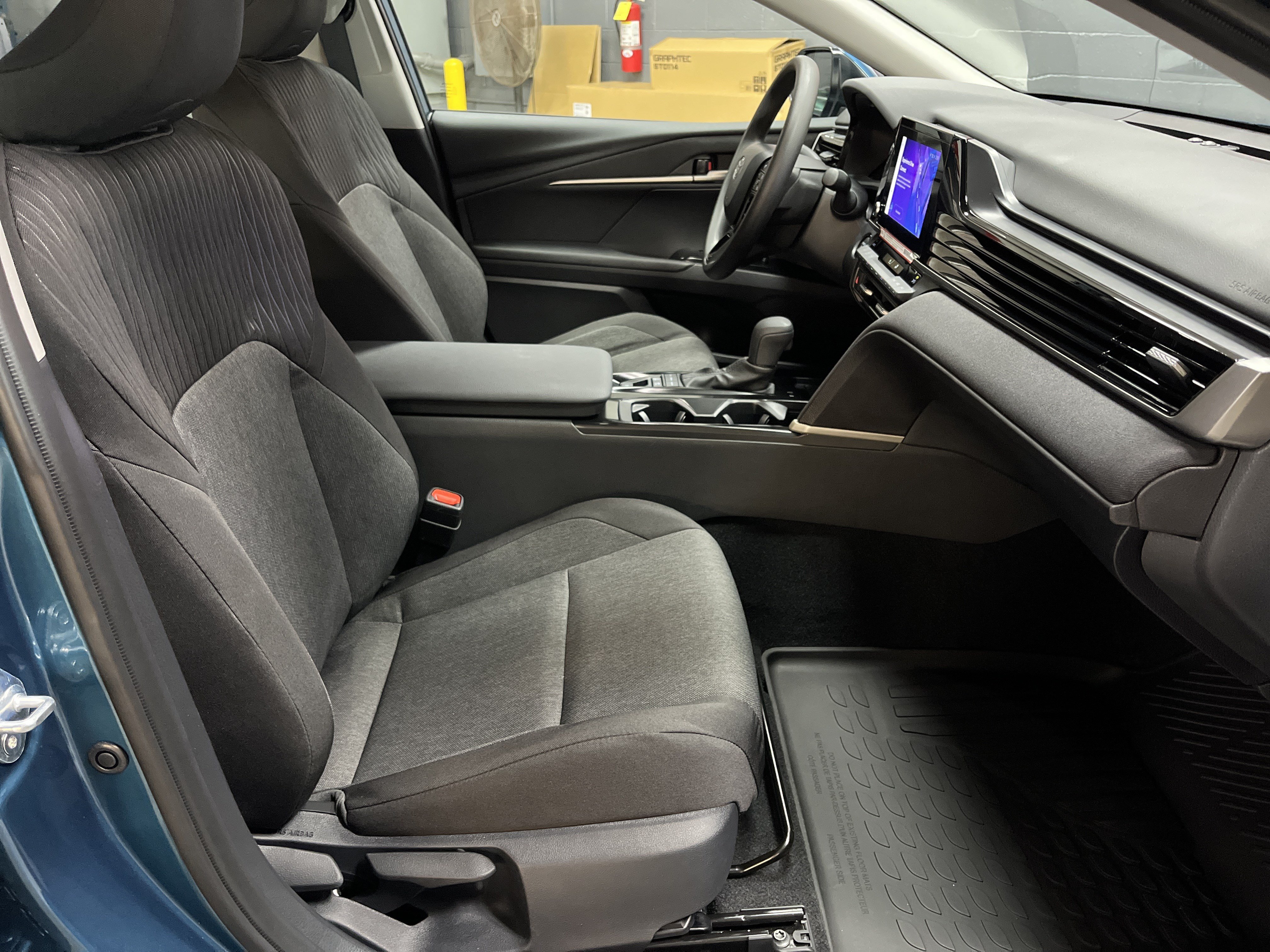 Used 2026 Toyota Camry LE FWD image 32