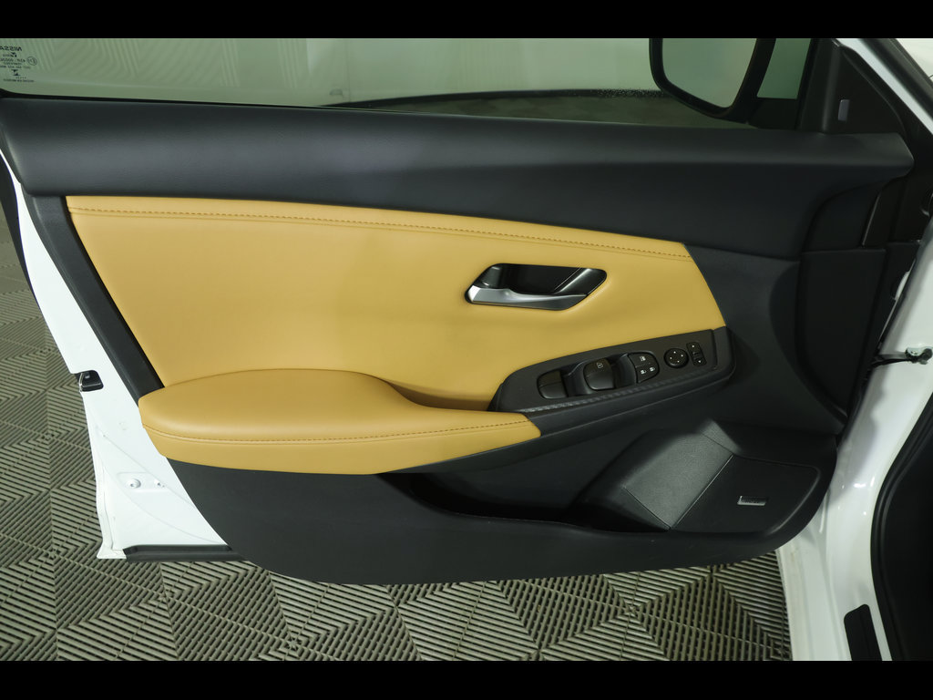 Used 2024 Nissan Sentra SV w/ SV Premium Package FWD image 23