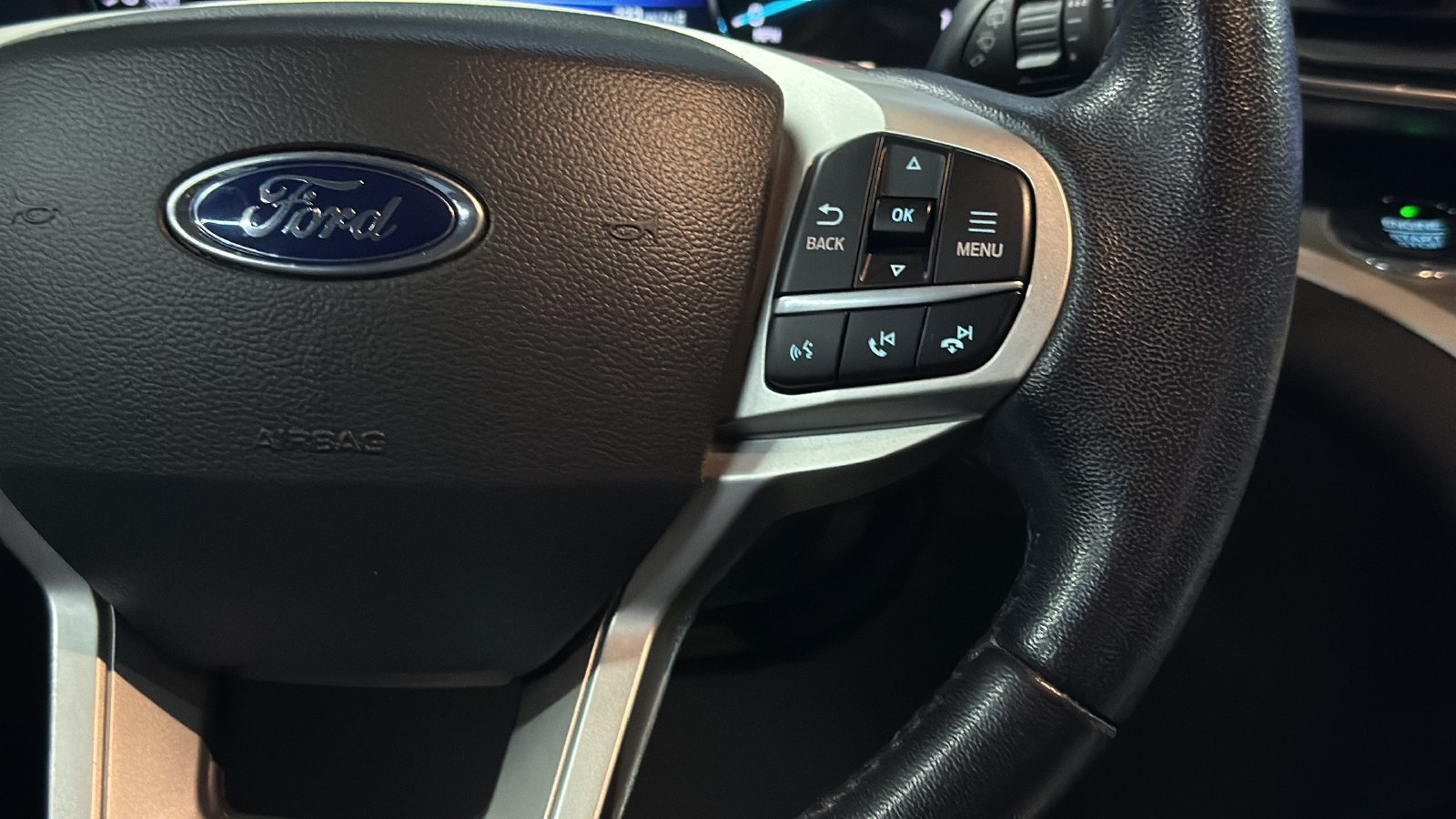 Used 2021 Ford Explorer XLT w/ Equipment Group 202A RWD image 15