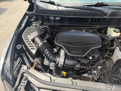 Used 2018 Cadillac XT5 AWD image 7