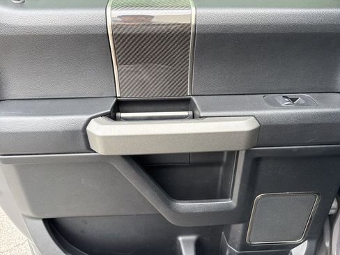 Used 2018 Ford F150 Raptor w/ Equipment Group 802A Luxury image 13