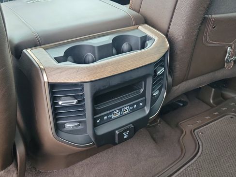 Used 2025 RAM 1500 Limited AWD/4WD image 15
