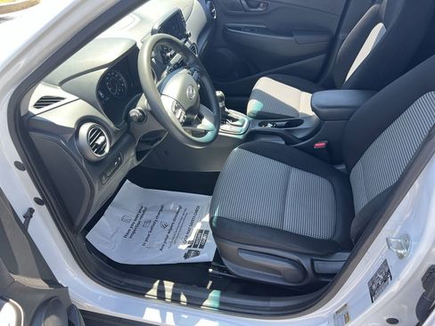 Used 2021 Hyundai Kona SE FWD image 16