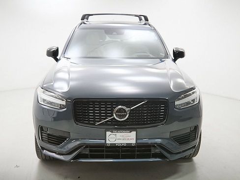Used 2022 Volvo XC90 T8 R-Design image 5