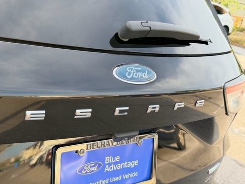 Certified 2020 Ford Escape Titanium AWD/4WD image 15
