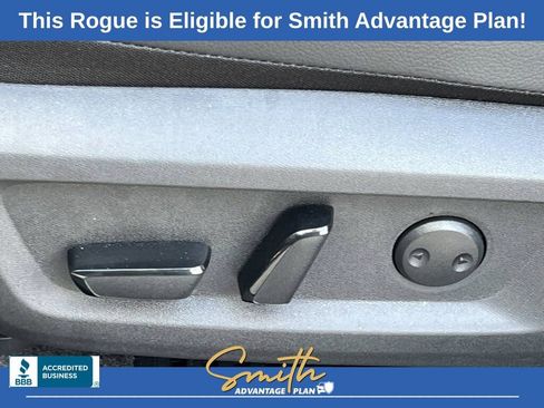 Used 2025 Nissan Rogue SL image 18