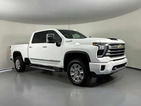 Used 2024 Chevrolet Silverado 3500 High Country w/ Technology Package image 1
