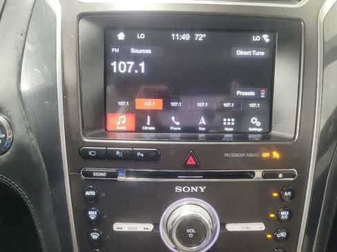 Used 2018 Ford Explorer Platinum AWD/4WD image 25