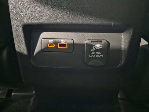 Used 2022 Nissan Frontier PRO-4X image 37