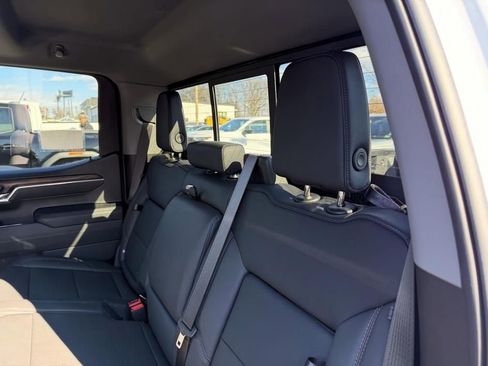 New 2026 GMC Sierra 1500 SLT w/ SLT Premium Plus Package image 6