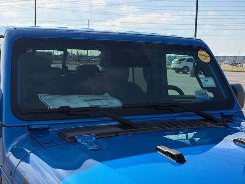 New 2026 Jeep Gladiator Sport image 27