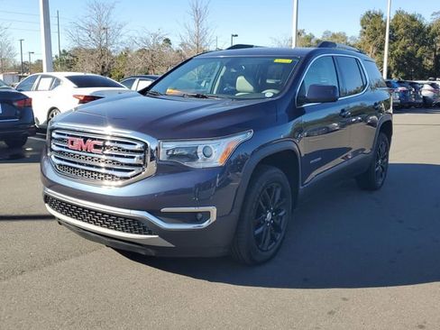 Used 2018 GMC Acadia SLT image 3