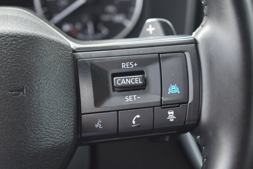 Used 2025 Nissan Rogue SV FWD image 26