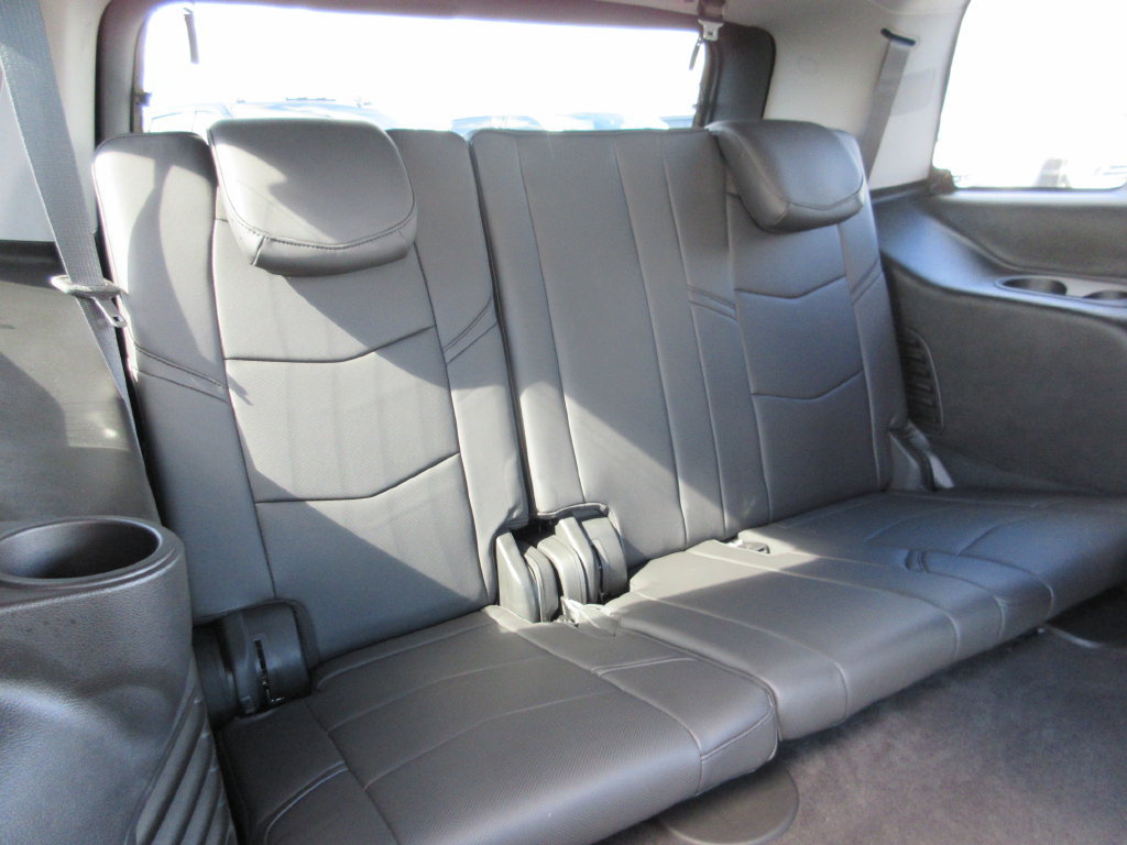 Used 2020 Cadillac Escalade Luxury AWD/4WD image 26