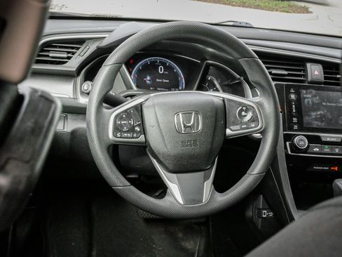 Used 2018 Honda Civic EX image 6