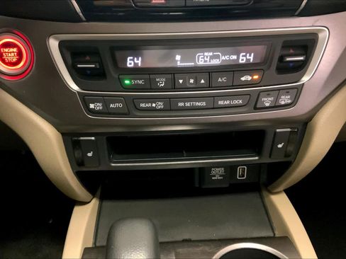 Used 2019 Honda Pilot EX-L image 34