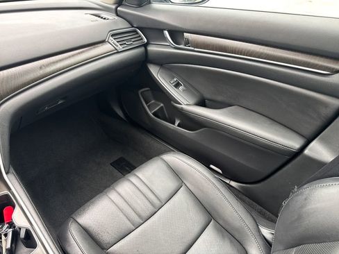 Used 2021 Honda Accord EX-L image 17