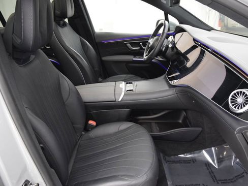 Certified 2023 Mercedes-Benz EQS 580 4MATIC SUV image 16