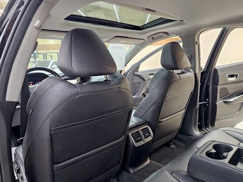 Used 2018 Acura TLX w/ Technology Package FWD image 24