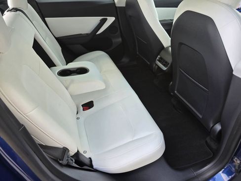 Used 2021 Tesla Model Y Long Range image 29