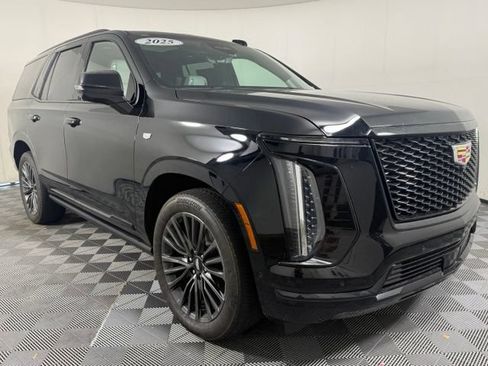 Used 2025 Cadillac Escalade Sport Platinum w/ LPO, Floor Liner Package AWD/4WD image 11